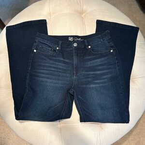 DG2 by Diane Gilman Women's Jeans Boot Cut Denim Zipper Closure RN 92309 10P